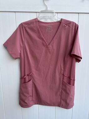 Hanes Scrub Top Women's Medium Comfort Fit V Neck Short Sleeve Pockets Pink
